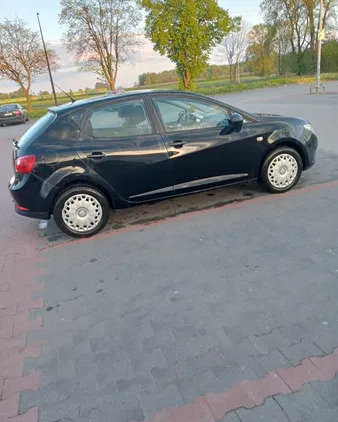 seat ibiza pomorskie Seat Ibiza cena 17300 przebieg: 107000, rok produkcji 2012 z Gliwice